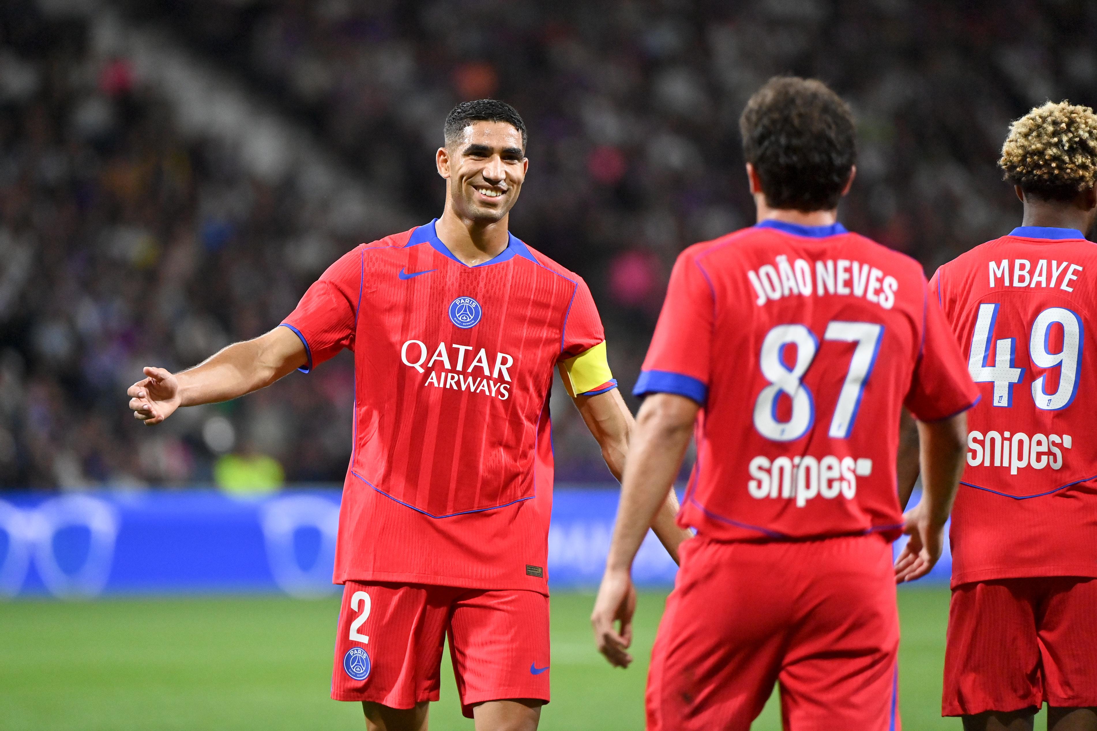 是阿什拉夫, 洲杯赛事, 右后卫替补